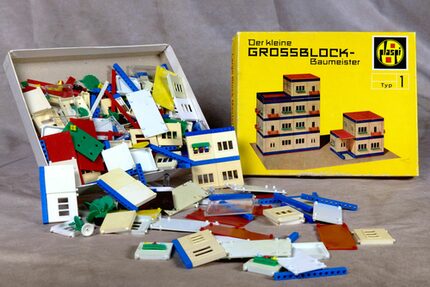 Ausstellung Baukästen, Autos, Eisenbahn - Der kleine Grossblock-Baumeister Typ 1 um 1970